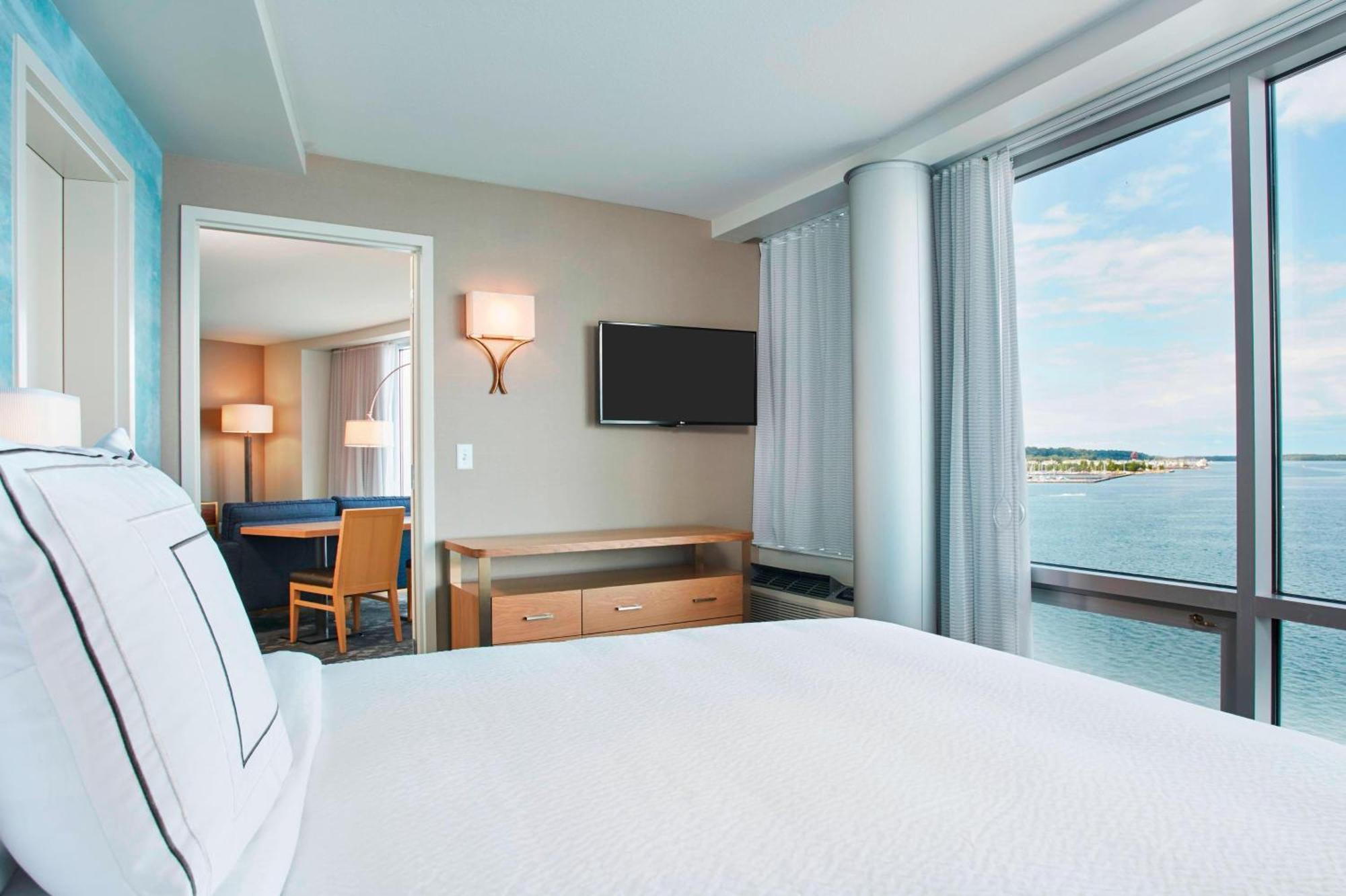 Courtyard By Marriott Erie Bayfront Otel Dış mekan fotoğraf