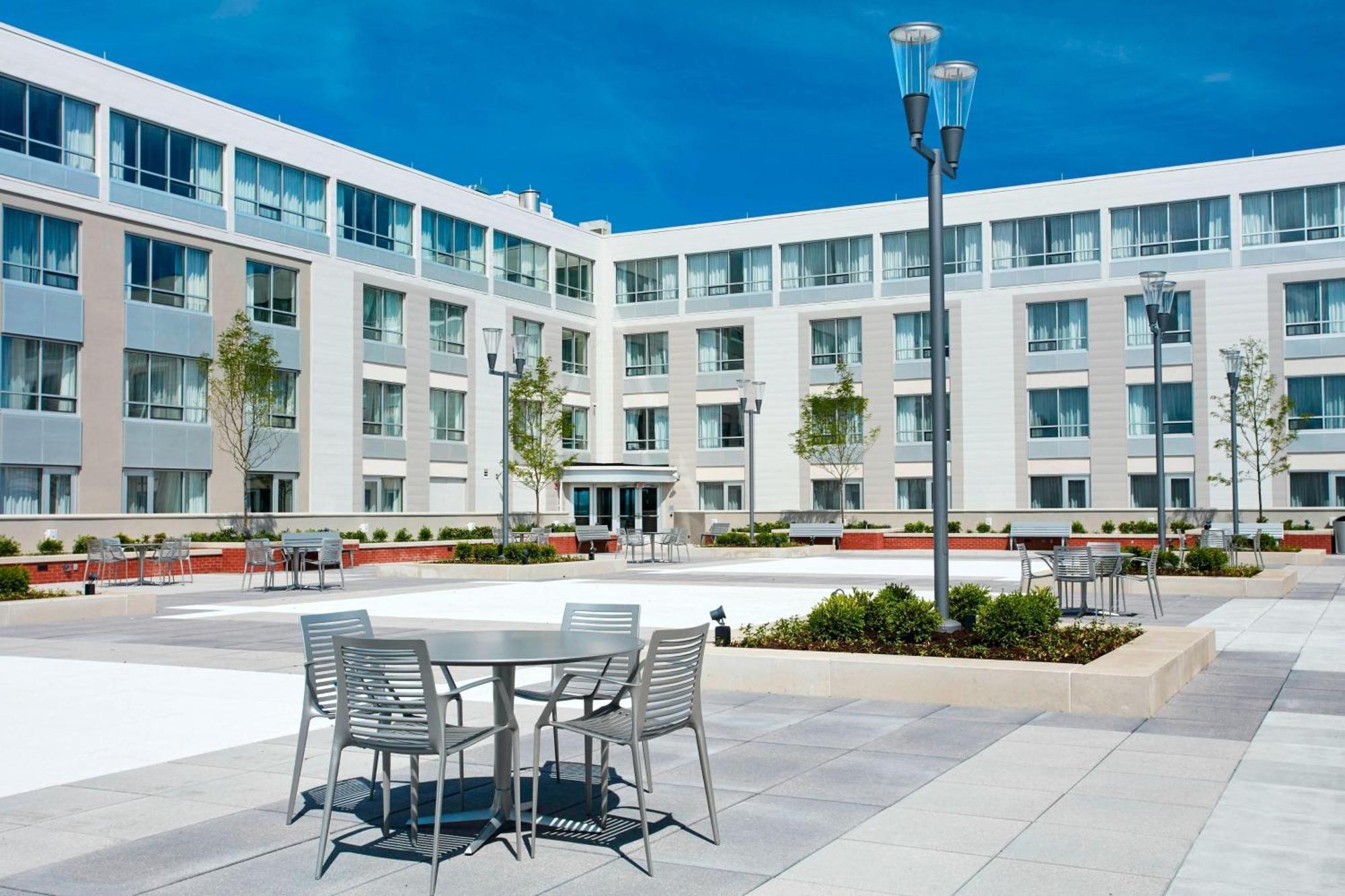 Courtyard By Marriott Erie Bayfront Otel Dış mekan fotoğraf