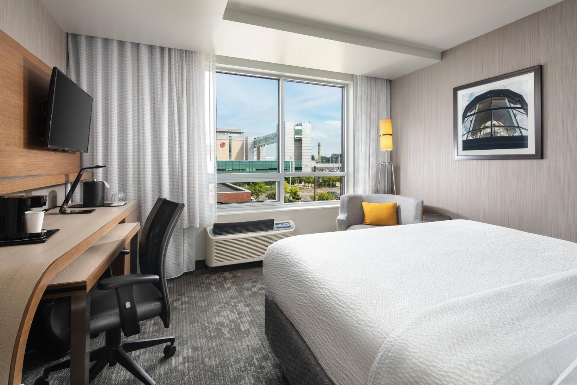 Courtyard By Marriott Erie Bayfront Otel Dış mekan fotoğraf