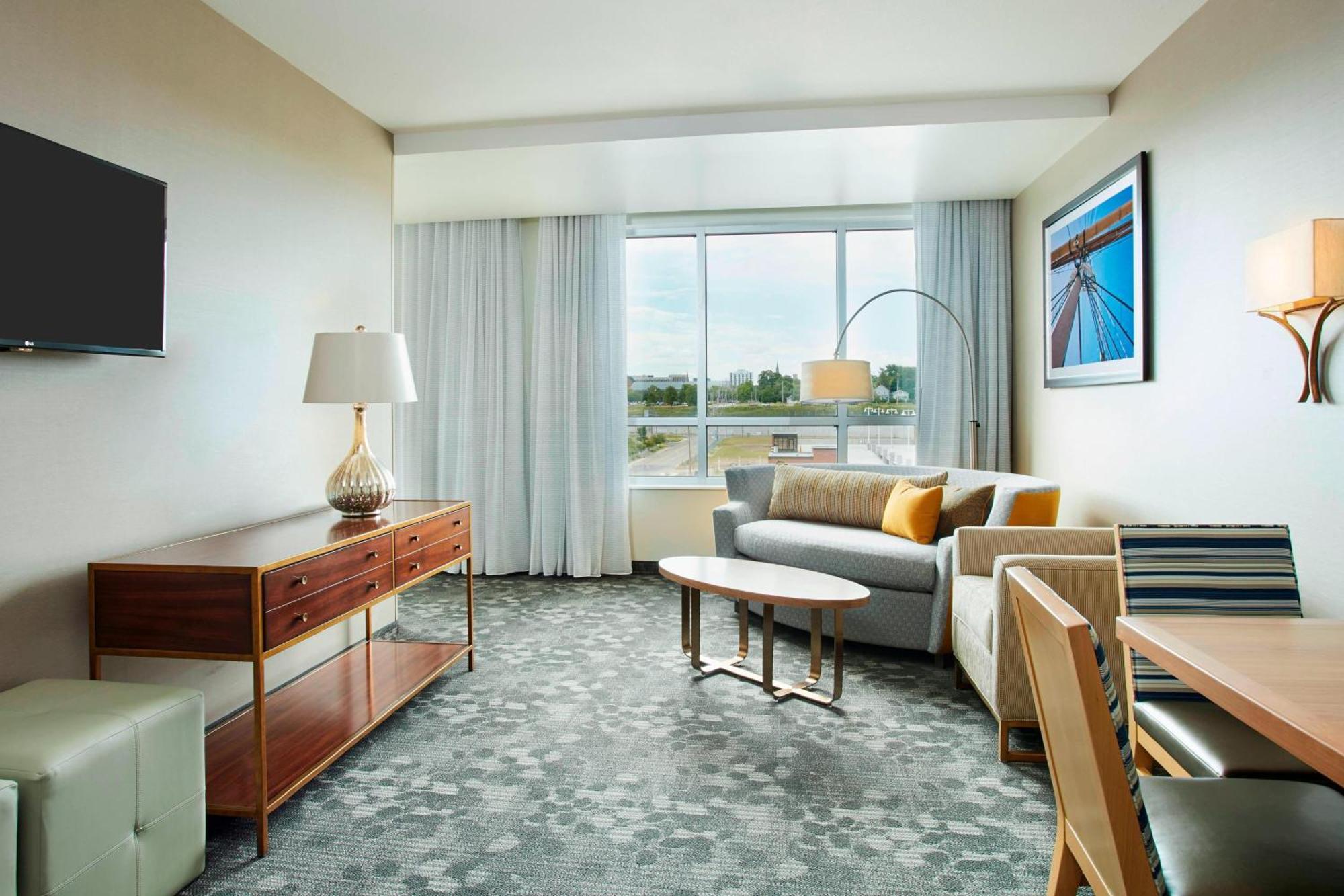 Courtyard By Marriott Erie Bayfront Otel Dış mekan fotoğraf