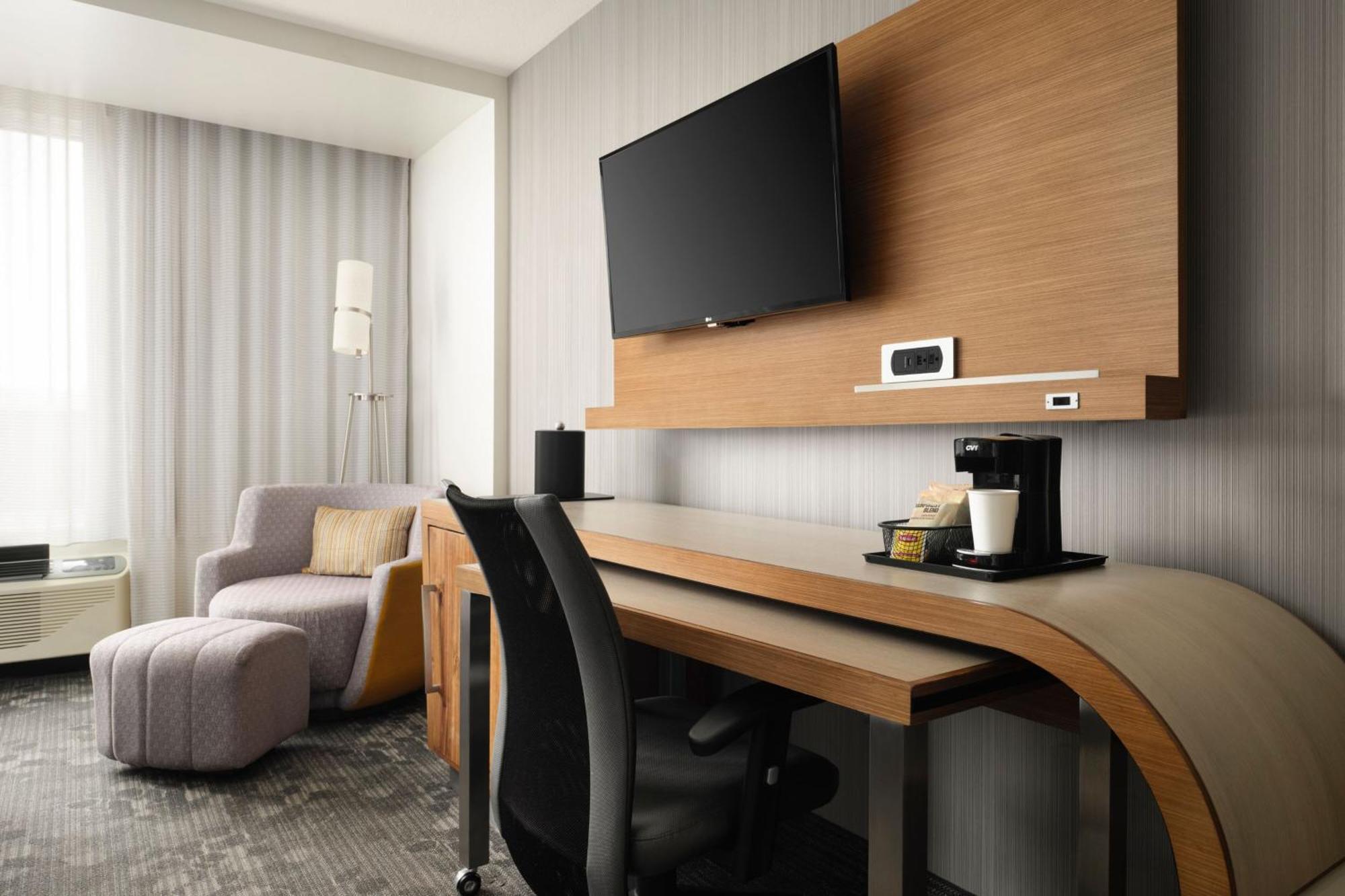 Courtyard By Marriott Erie Bayfront Otel Dış mekan fotoğraf